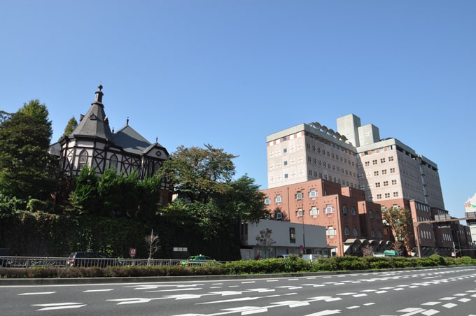 写真：Meijgakuin University Shirokane Campus