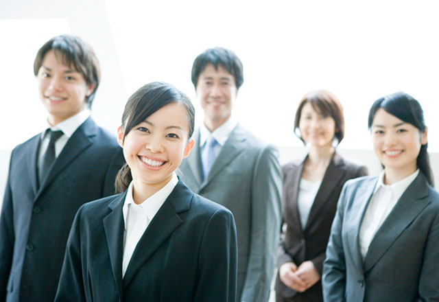 写真：Team-working Professional Agents