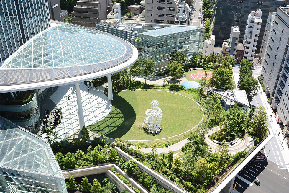 Toranomon Hills Oval Square