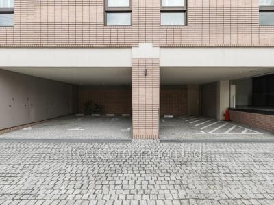  Parking Lot