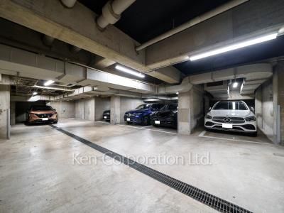  Parking Lot