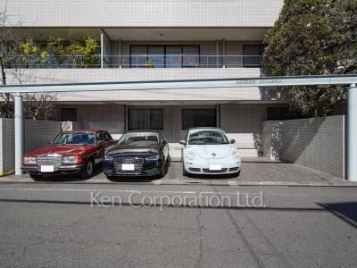  Parking Lot