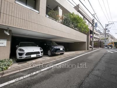  Parking Lot