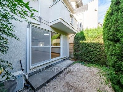 Courtyard/Greenery