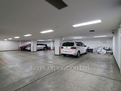  Parking Lot