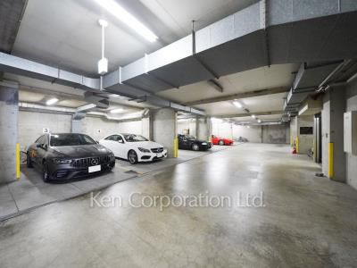  Parking Lot