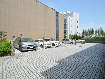 Parking Lot