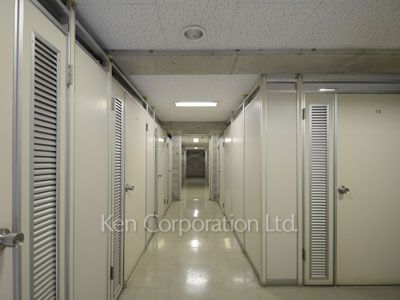 Trunk room