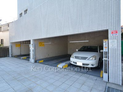  Parking Lot