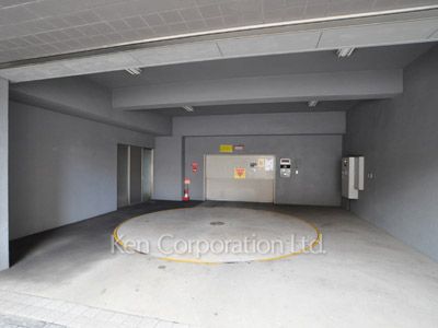  Parking Lot
