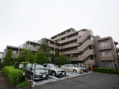  Parking Lot
