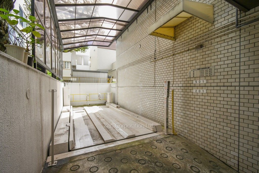 Stately Homes Motoazabu for rent | Tokyo Apartments - Ken