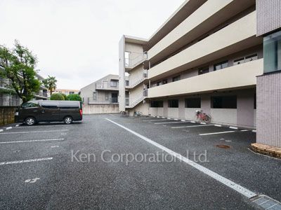  Parking Lot