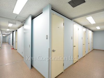 Trunk room