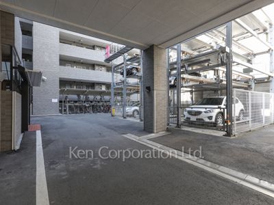 Parking Lot