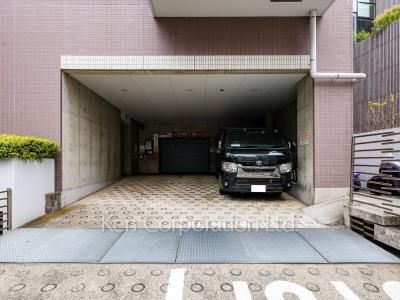  Parking Lot