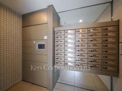 Trunk room