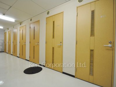 Trunk room