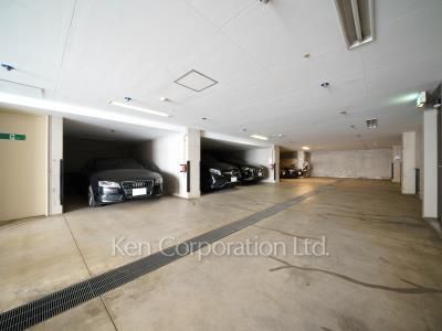  Parking Lot