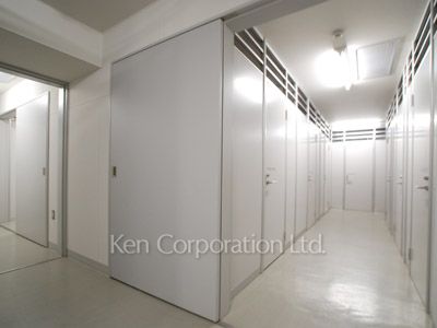 Trunk room