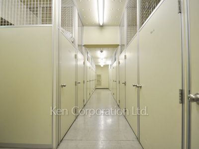 Trunk room