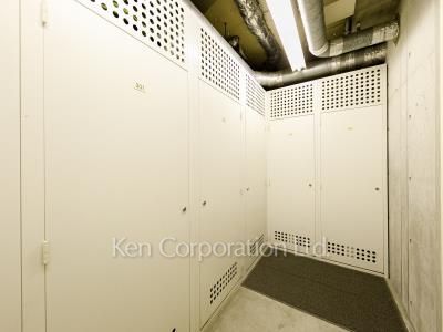 Trunk room