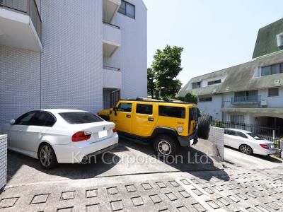  Parking Lot