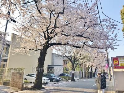  Neighborhood
