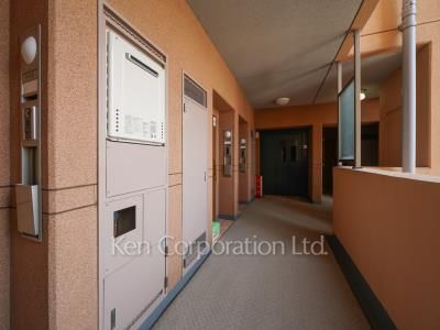  Corridor