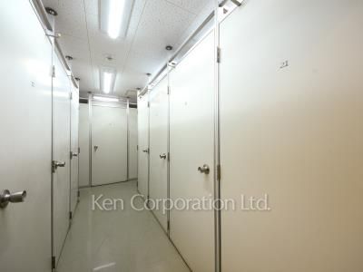 Trunk room
