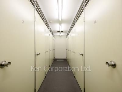 Trunk room
