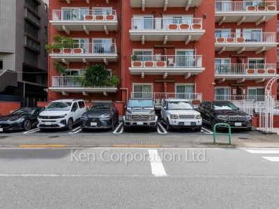 Parking Lot
