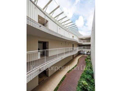  Courtyard/Greenery