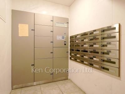  Mail/Delivery box