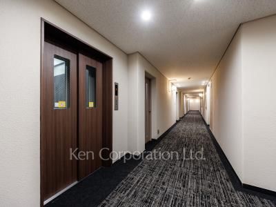  Corridor