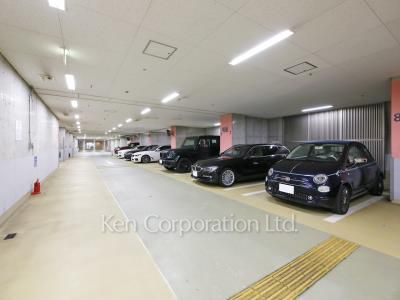  Parking Lot