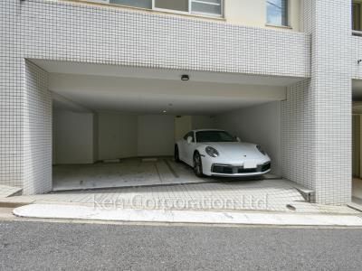  Parking Lot