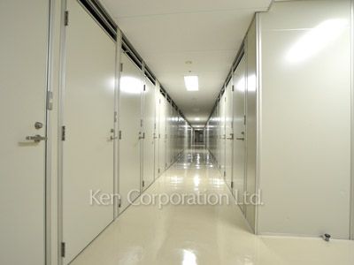 Trunk room