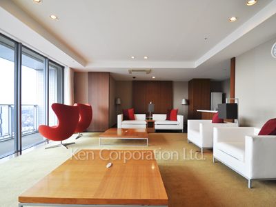 Sky View Lounge