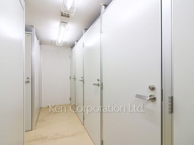 Trunk room