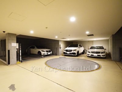 Parking Lot