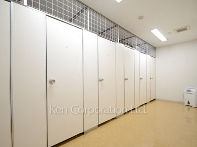 Trunk room