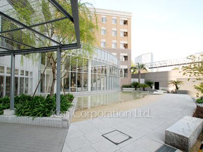  Courtyard/Greenery
