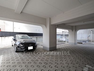  Parking Lot