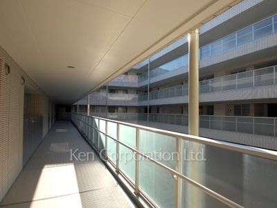  Corridor