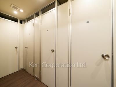 Trunk room