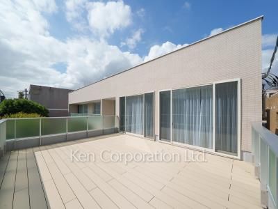 Roof Balcony