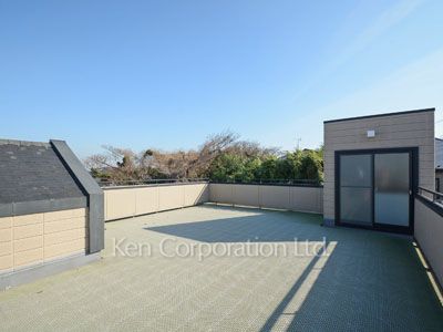 Roof Balcony