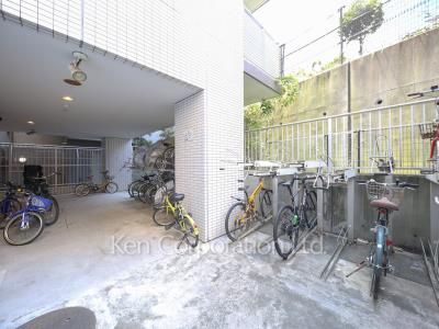  Bicycle-parking Space