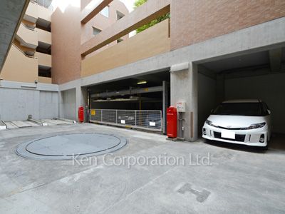 Parking Lot